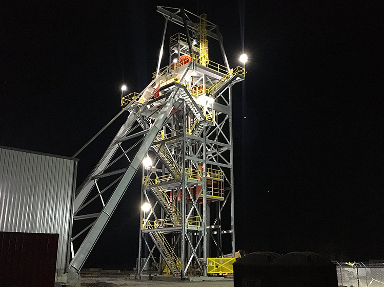 warrior met 4-17 4 north service cage and headframe installation